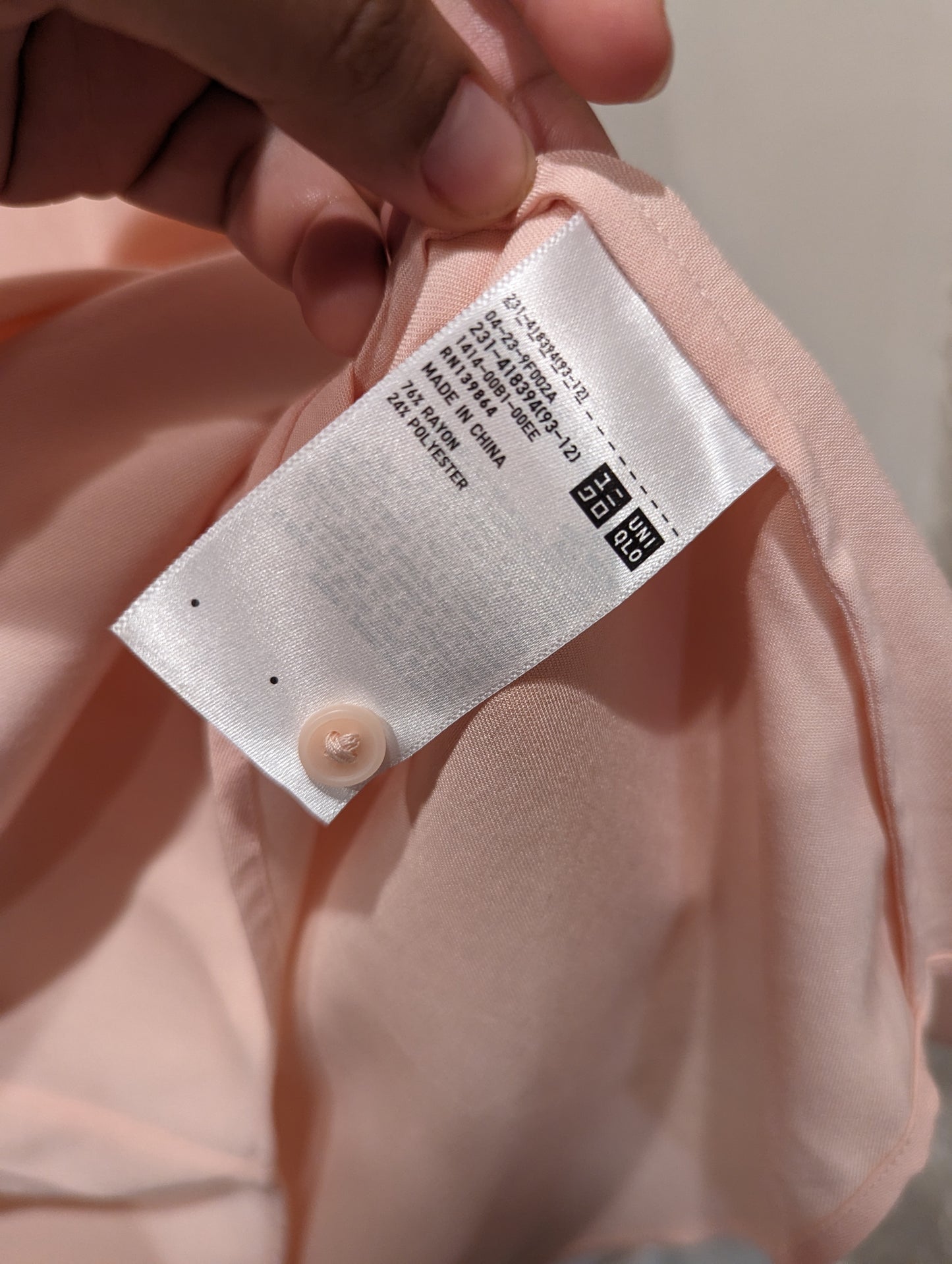 Women's Uniqlo Button down (Medium)