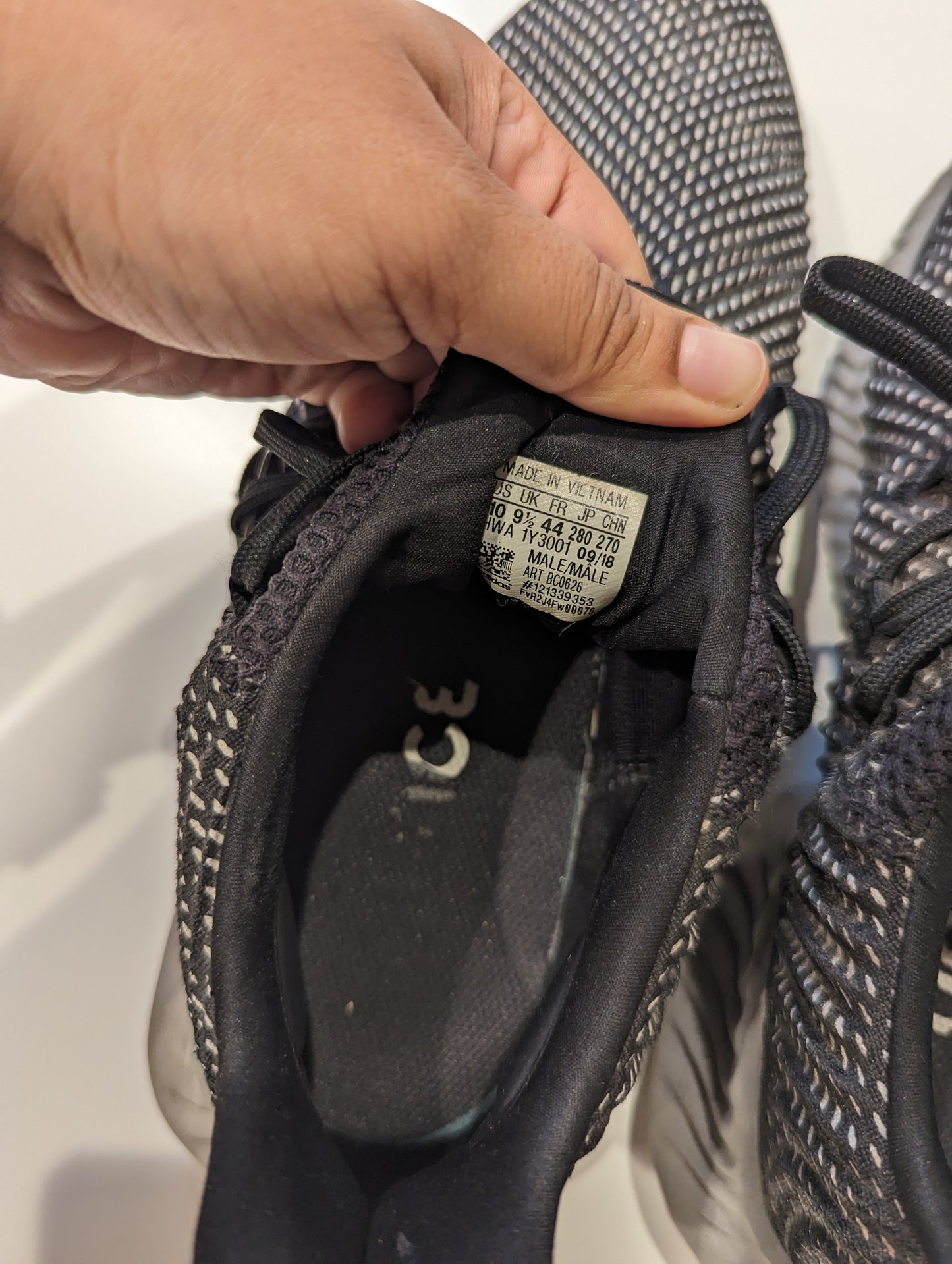 Men's Adidas Sneakers (US 10)