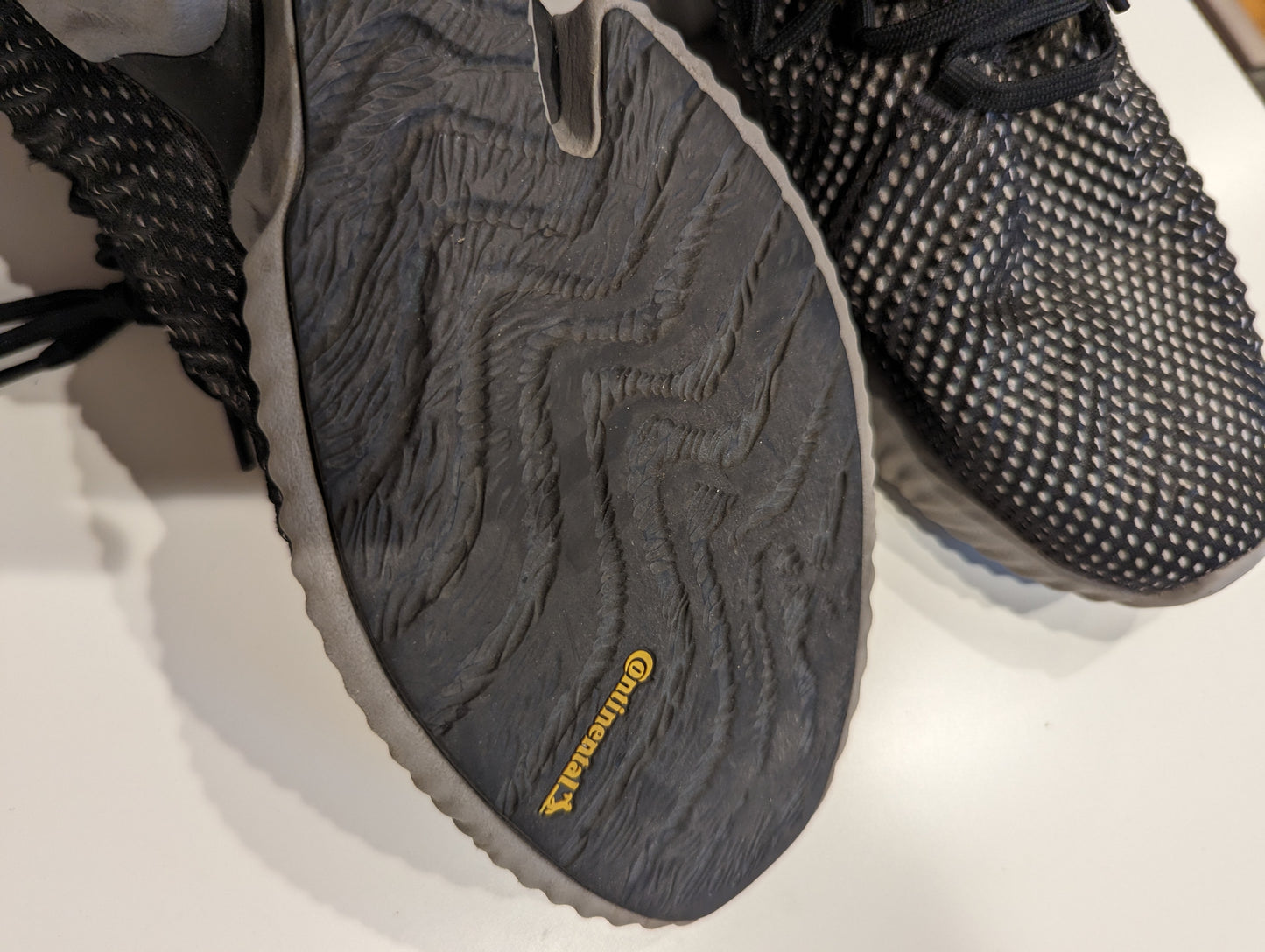 Men's Adidas Sneakers (US 10)